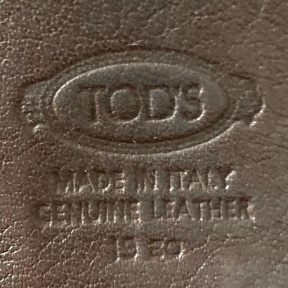 Tod’s Brown Leather Wallet - Picture 9 of 15